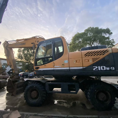হুন্ডাই 210W-9 ব্যবহৃত চাকা খননকারী হুন্ডাই নির্মাণ সরঞ্জাম 20560kg