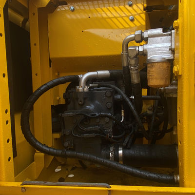 হাইড্রোলিক বড় ব্যবহৃত Komatsu Excavator ক্রলার টাইপ KOMATSU PC 130