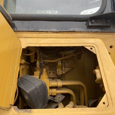 নির্মাণ 121HP ব্যবহৃত বুলডোজার Cat D5N সেকেন্ড হ্যান্ড উচ্চ অপারেটিং দক্ষতা