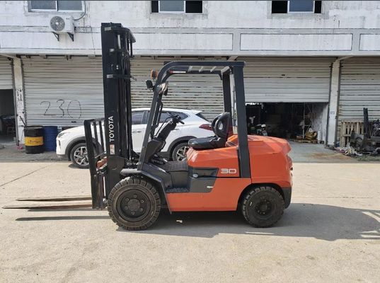 148kw 3 টন টয়োটা 30 ব্যবহৃত ফোর্কলিফ্ট, ডিজেল ইঞ্জিন 2nd হাত ফোর্কলিফ্ট